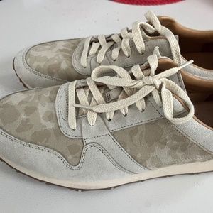 UGG Trigo suede camo